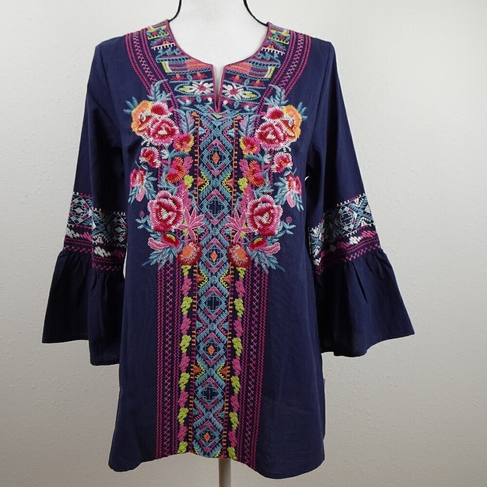 Calessa Embroidered Tunic Top Women's Size S Blue Loose Fit V-Neck